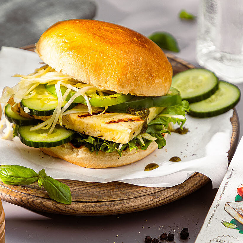 [Translate to Türkisch:] Big Green Egg Grillkäse Burger