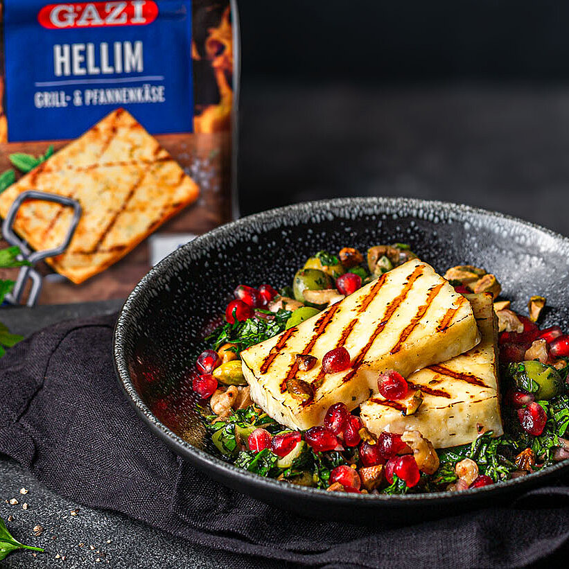 Hellim-Salat mit Granatapfelkernen